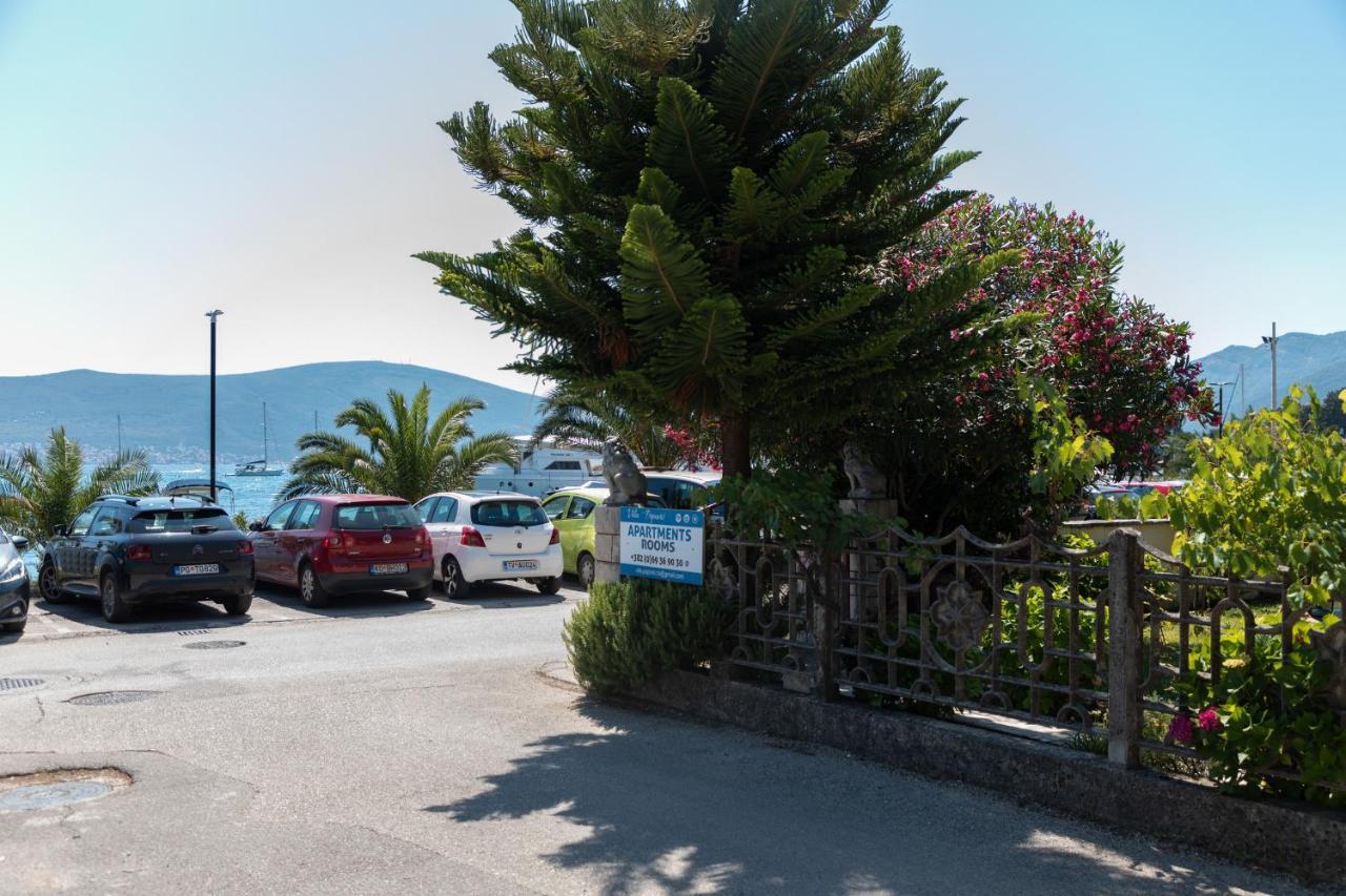 Villa Popovic Tivat Eksteriør billede