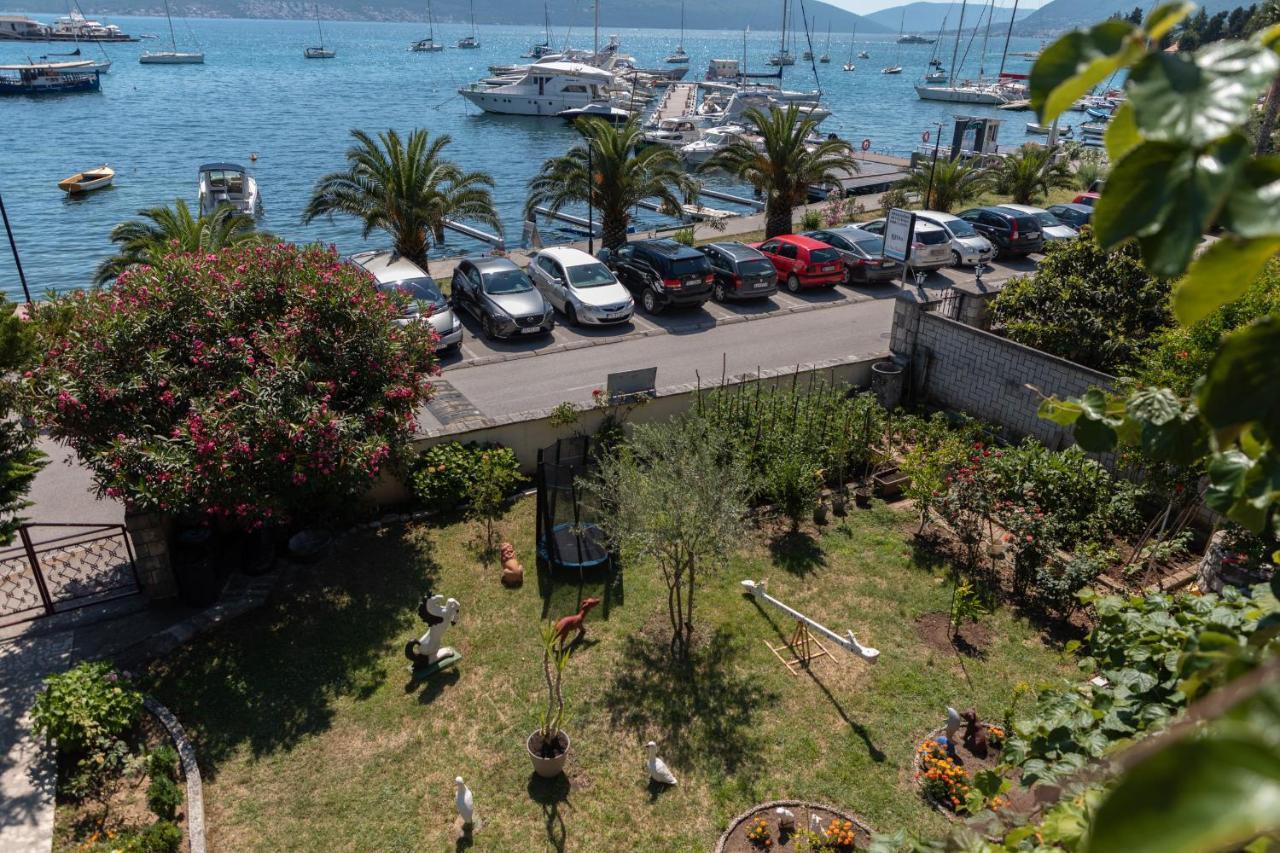 Villa Popovic Tivat Eksteriør billede