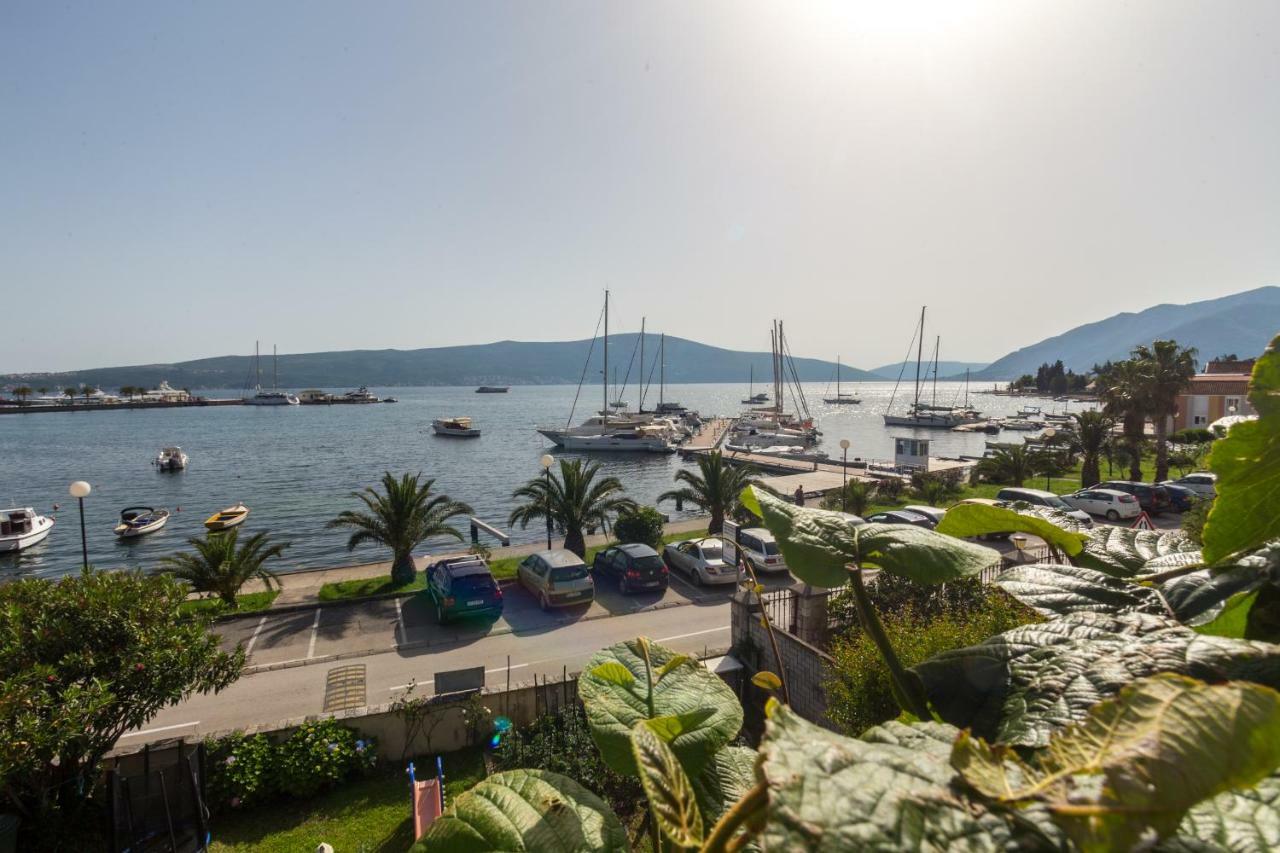 Villa Popovic Tivat Eksteriør billede